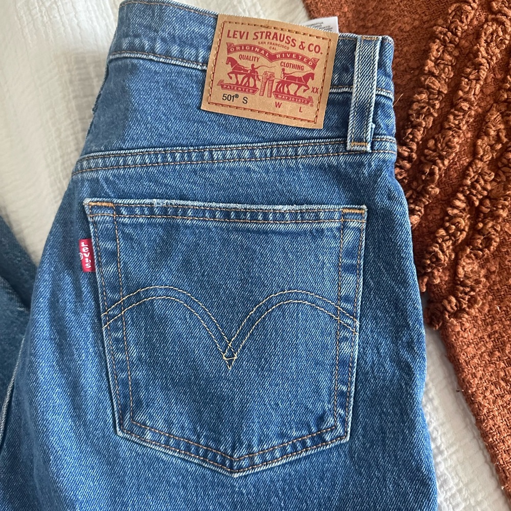 Levi Mom jeans